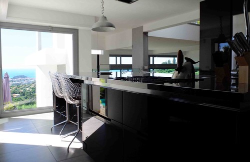 Jean-Medecin Villa | Architectural villa with panoramic sea view at Nice in the French Riviera