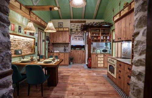 Trikala House | Archontiko Theofanous