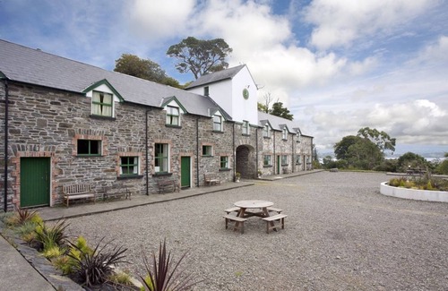 Ardnatrush Cottage | Ardnagashel Est No 6 - a two story that sleeps 4 guests in 2 bedrooms