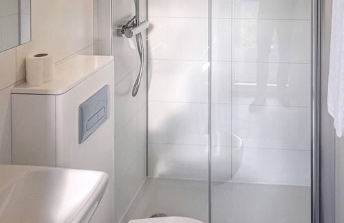 Twist House | Are you dreaming of a comfortable vacation in beautiful natural surroundings? Then this vacation hom