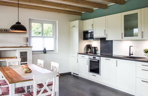 Twist House | Are you looking for an idyllic setting for a comfortable vacation? Then this vacation home with saun