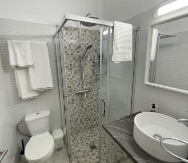 Emba Apartment | ARF Apartments - with Jacuzzi at the complex