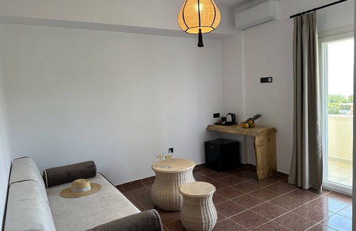 Marathias Hotel | Armeno Resort and Armeno Annex