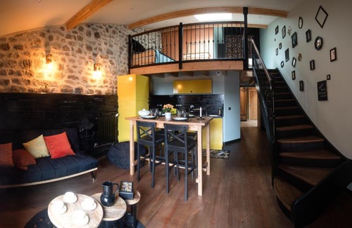 Saint-Bonnet-le-Froid Apartment | Armoise