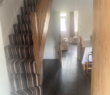 Llandderfel House | Arosfa