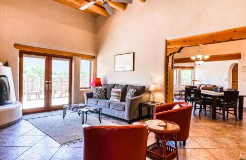 Arroyo Seco House | Arroyo Seco's Getaway