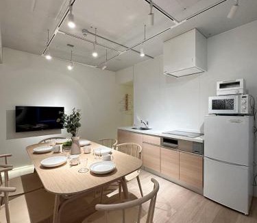 Hiroshima City Centre Apartment | Art Bldg by b hotel - Modern 2BR City Center for 8ppl