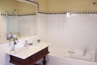 Denia Old Town Hotel | Art Boutique Hotel Chamarel
