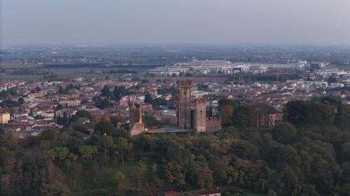 Valeggio sul Mincio Apartment | Art&Castle View 5 min from Sigurtà Park