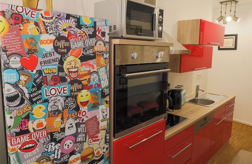 Unterneustadt Apartment | ART City-Studio 12 Kassel Fulda-Ufer, 3 bedrooms, terrace, balcony, up to 8 persons