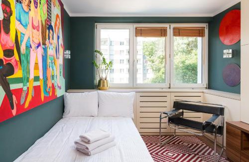 Ochota Apartment | Art&Colorful Apartment by BookingHost