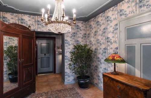 Goldau Bed & Breakfast | Art Deco Villa Mon Abri BnB