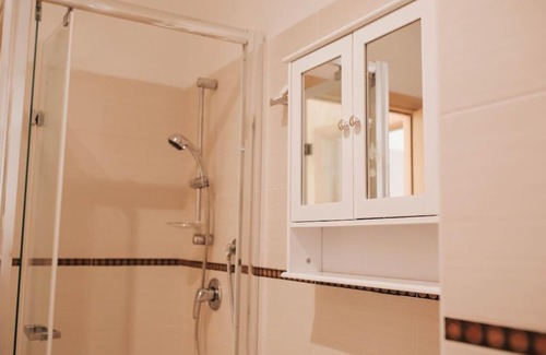 Calalunga-Pietragrande Apartment | Artemide Apartment