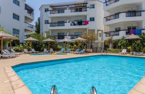 Universal Apartment | Artemis Cynthia Complex