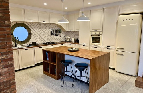 Limassol Apartment | Artistic Luxury Flat in Limassol