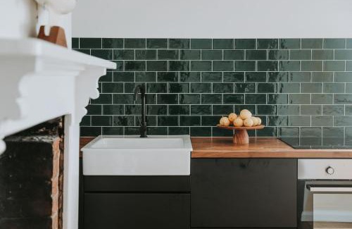 Hobart Central Business District House | artstay Hobart 1890s inner city cottage