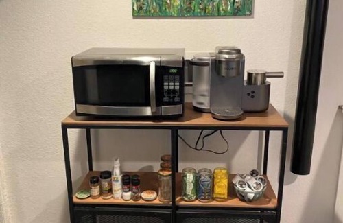 Platt Park House | Artsy Platt Park Guest Suite, Walk Everywhere + QUICK MOUNTAIN ACCESS for 4