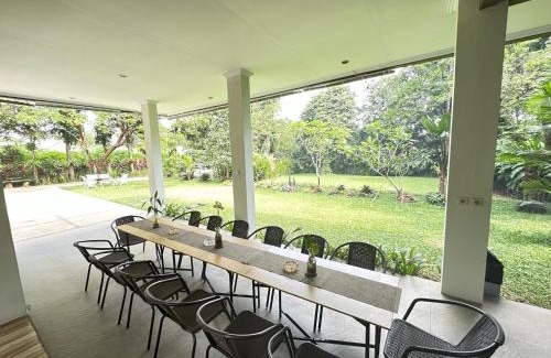 Sukaraja Villa | Arunni garden