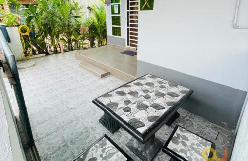 Kampung Gertak Seratus House | Aryan G100 Homestay