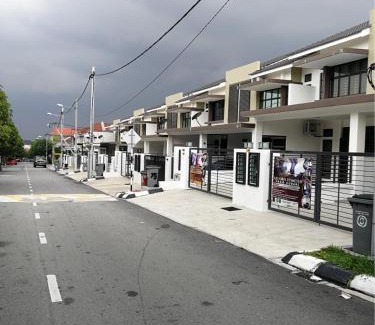 Taman Bukit Dahlia House | Aryan Homestay