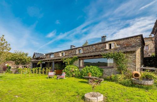 Villanueva de Oscos Apartment | As Casias d'Oscos