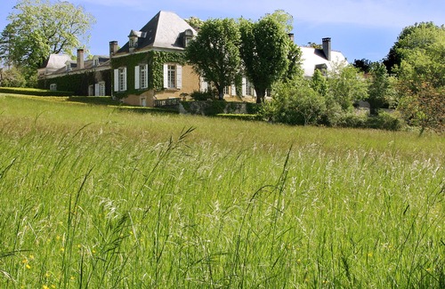 Cubjac House | 'As Happy as God In France' at La Chartreuse du Maine, unique estate in Dordogne