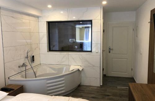 Dreis-Tiefenbach Hotel | ASADOR Hotel & Restaurant GmbH