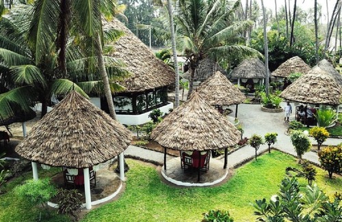 Watamu House | Ascot Residence only 2 min walk to the White Sandy beach