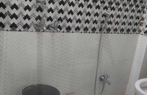 Sahibganj Hotel | Ashish Palace & Rest House By GRB