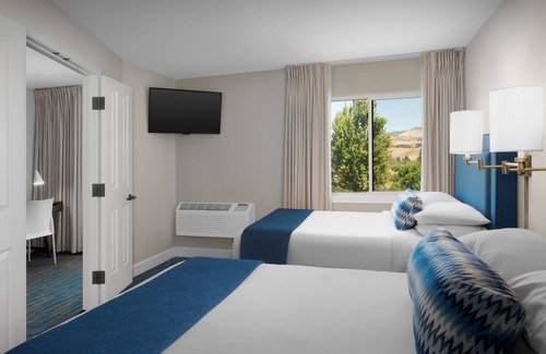 Ashland Hotel | Ashland Hills Hotel & Suites