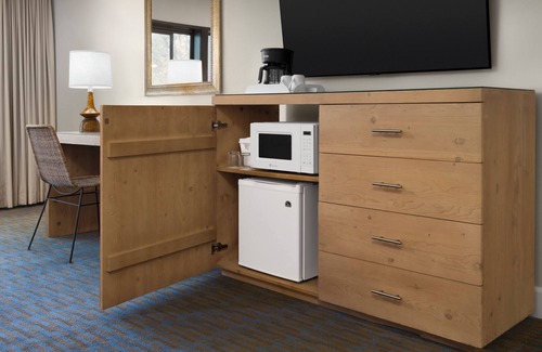 Ashland Hotel | Ashland Hills Hotel & Suites