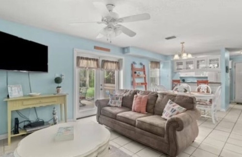 Summer Breeze Condo | Ask about “Last minute specials”! Beach house close to all of the best places!