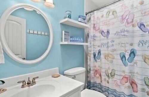 Summer Breeze Condo | Ask about “Last minute specials”! Beach house close to all of the best places!