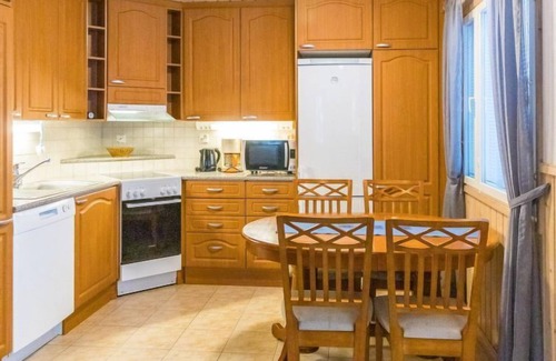 Pyhatunturi House | Aslakin Helmi B by Interhome