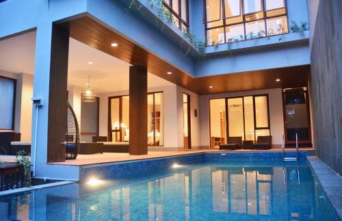 Bandung Villa | Asmaya Hill View Villa 7 bedrooms with a private swimming pool