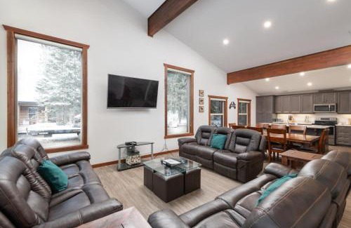 Valemount House | Aspen