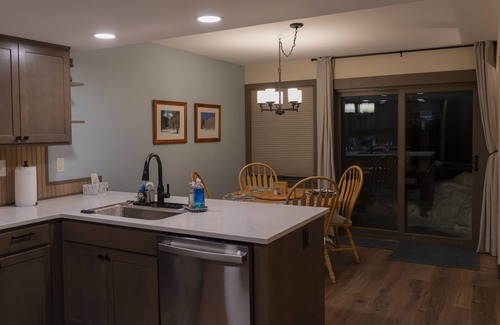Wildernest House | Aspen Grove Retreat, nDuplex Bordering the National Forest near Silverthorne