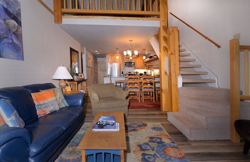 Crested Butte Condo | Aspen Grove, Ski in/out, Hot Tub, Pet Friendly