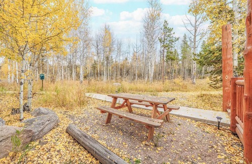 Grand Lake Cabin | Aspen Leaf Lodges is back with 4 newly renovated cabins