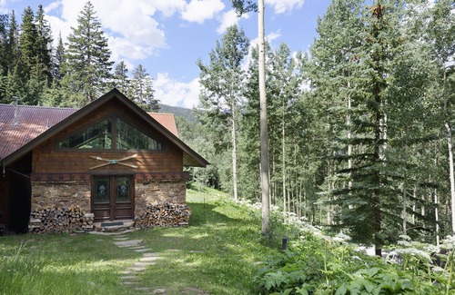 Aspen Cabin | Aspen Mountain Gem: 2 Luxury Cabins on 10 Ac w/ HOT TUB + Views!