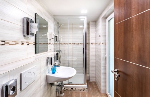 Reutlingen Hotel | Aspire Castillo Reutlingen, Trademark Collection by Wyndham