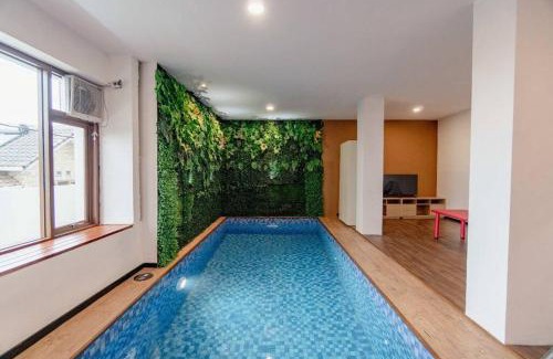 Oro Oro Ombo Villa | Asri Panderman Villa J-1