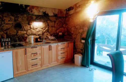 Ayvacik Apartment | Assos Sivrice Deveboyun Konukevi