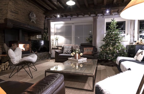 Bouillon House | At 13 Faubourg de France in Bouillon, 600m from the center and near the Semois river.