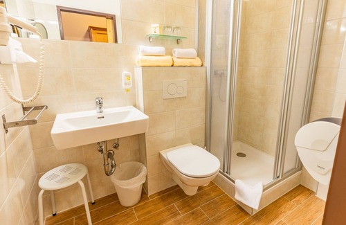 Kirchschlag in der Buckligen Welt Hotel | Post Hönigwirt