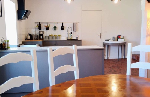 Braye-Sous-Faye House | At the elves' rest. "Le grand chevreuil au nez vert", 3* B&B in Richelieu