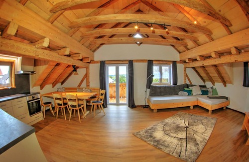 Altusried Apartment | At the rustic Mattes - apartment "Eva" . Beautiful open penthouse