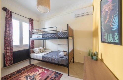 Kallithea Apartment | Athens Country House - Heated Jacuzzi - free bikes