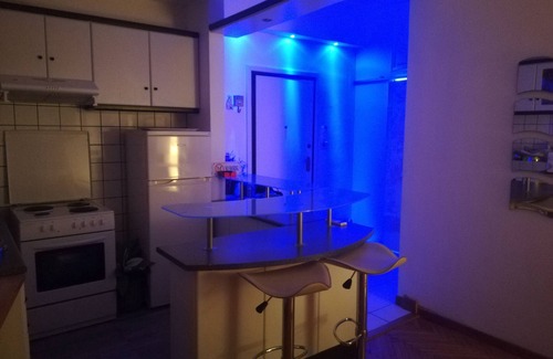 Palaio Faliro Apartment | Athens Riviera apt with seaview, 15 min to Acropolis