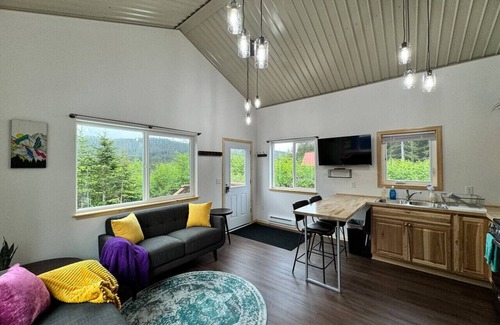 Bear Creek Cabin | Atigun's MountainTop Cabin